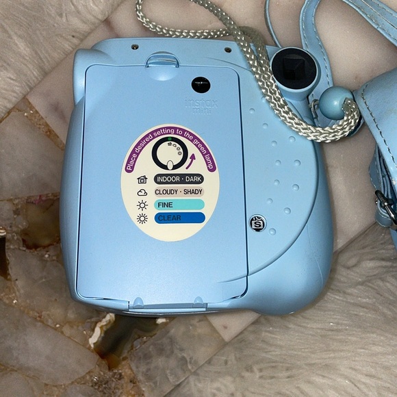 Instax 7S Mini Poloroid Camera Sky Blue - Picture 2 of 3